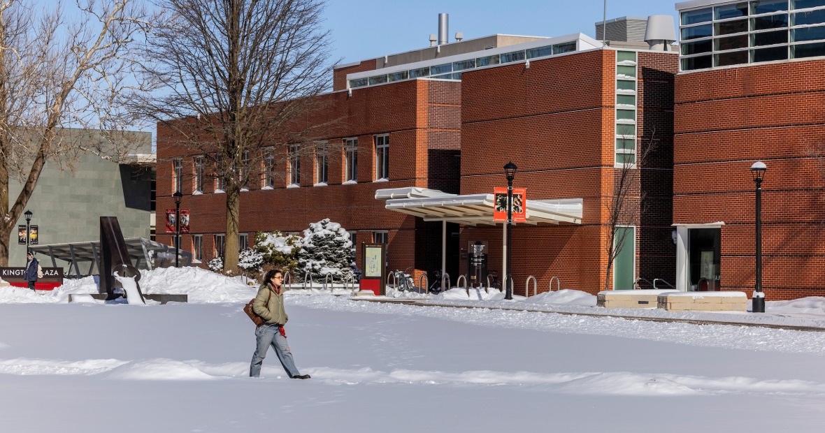 A snowy scene of the Robert N. Noyce ’49 Science Center 