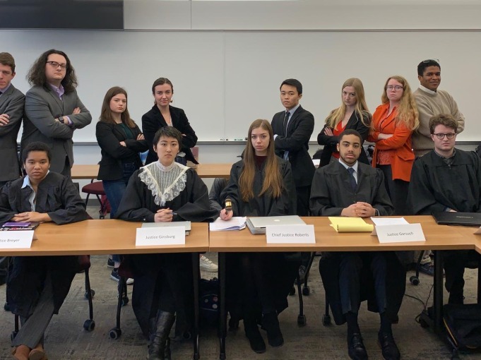 Portrait of con law class